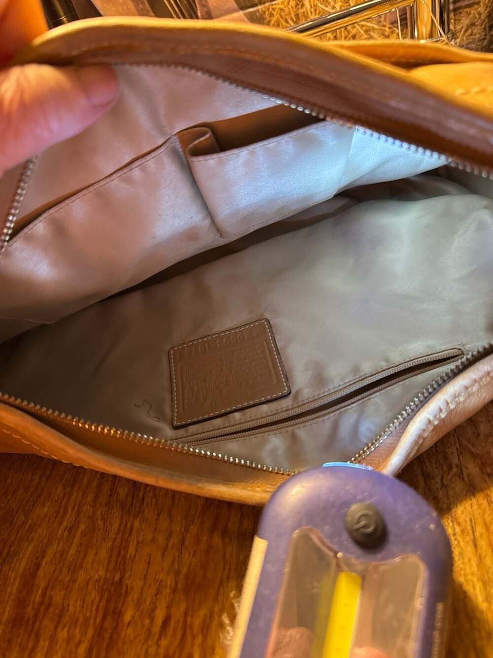 Coach - Picture 4 of 5